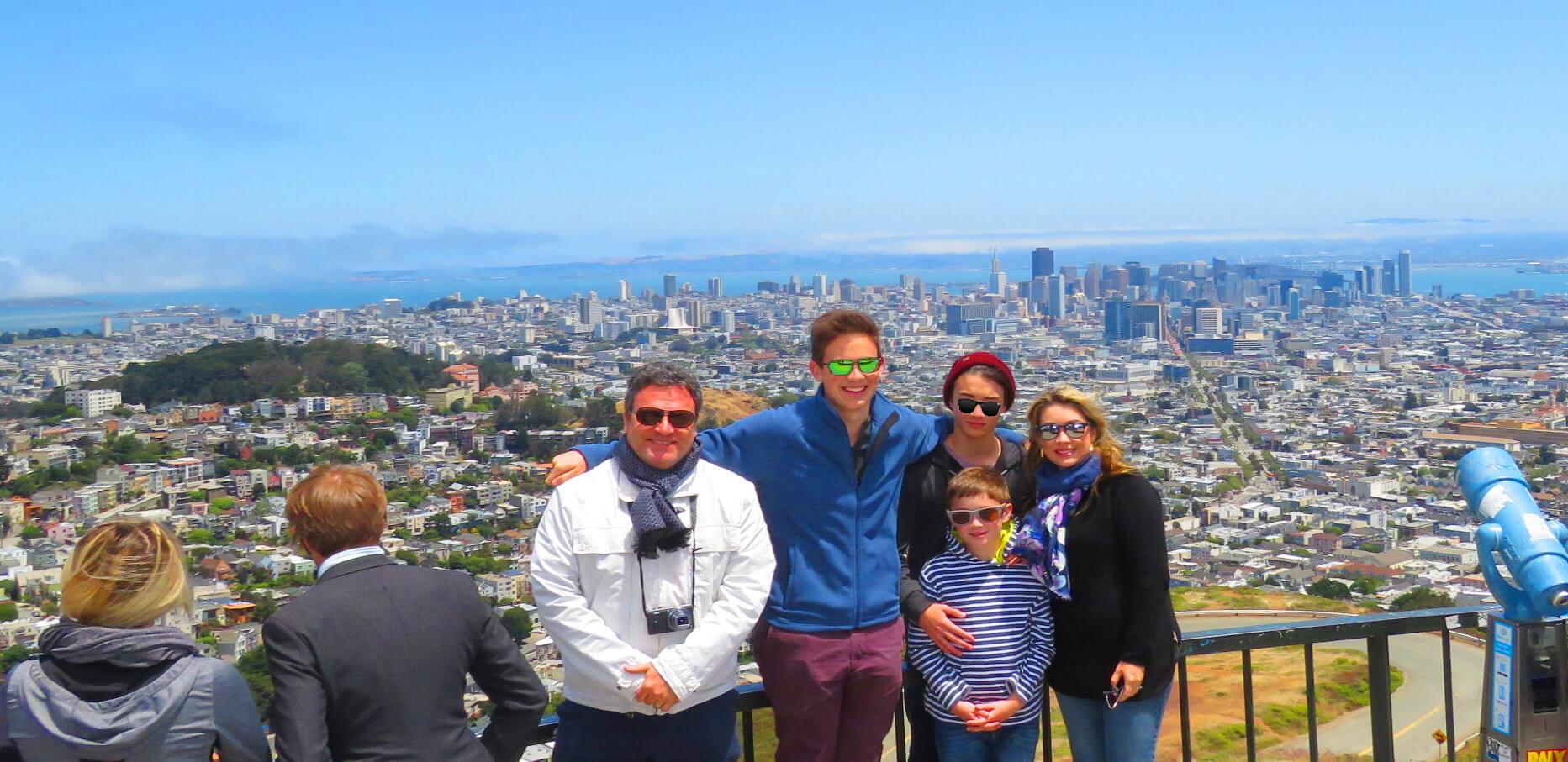 things-to-do-while-visiting-sanfrancisco-bay_area-twin-peaks-overlook
