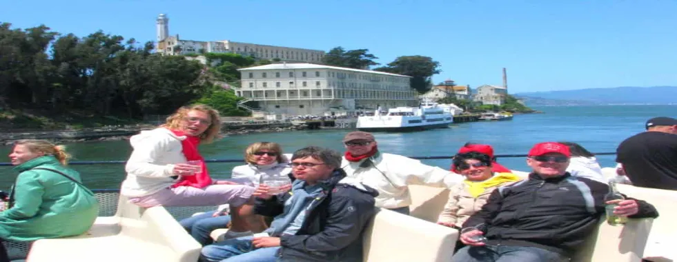 ferry-alcatraz-boat-tour-around-the-island-min--gallery