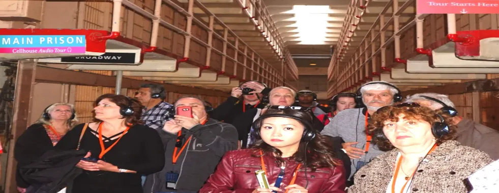 tourists_visiting_a_cell_block_in_alcatraz_prison_cells-gallery