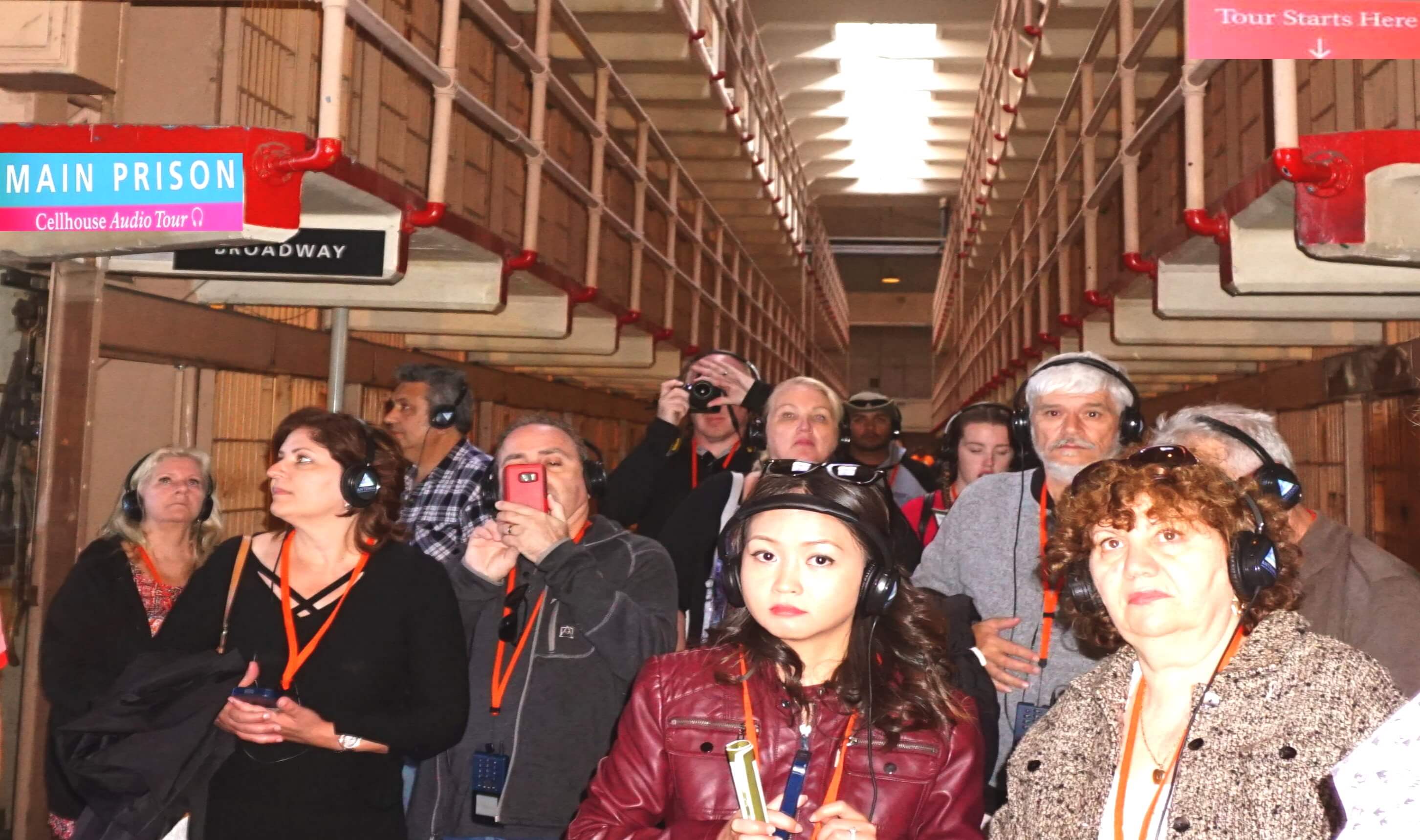 tourists_visiting_a_cell_block_in_alcatraz_prison_cells
